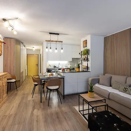 Chasa Tulai F114 아파트 스쿠올