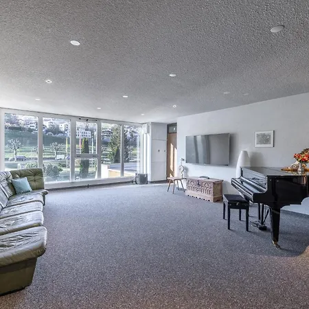 Chasa Tulai F114 * 스쿠올